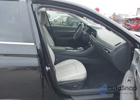 2020 Hyundai Sonata Limited z USA, uszkodzony, nr VIN 5NPEH4J29LH042390